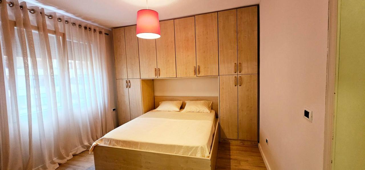 Discover Tirana From Our 3-Room Apartment With Free Parking-Komuna E Parisit Exterior foto